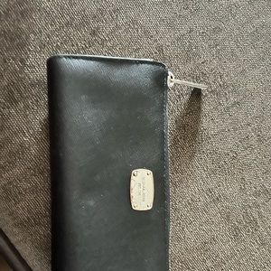 Real Michael kors wallet